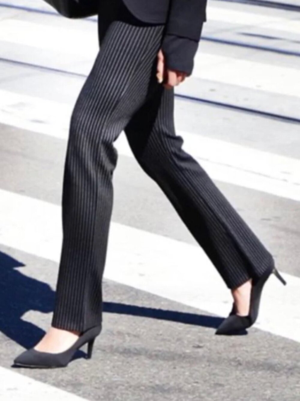 Betabrand Black White Pinstripe Pants Trousers Slacks Yoga Casual Size Small NWT